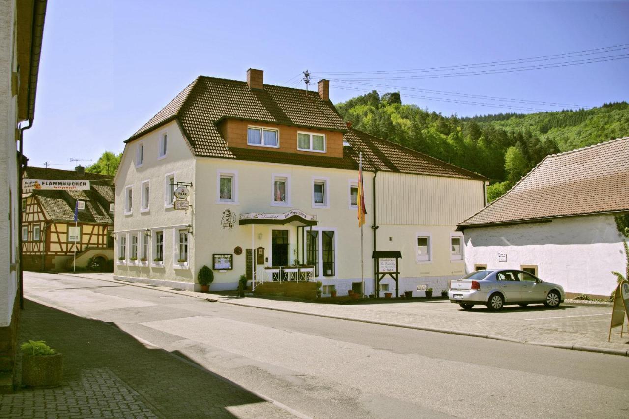 Zur Wegelnburg Hotel 3*